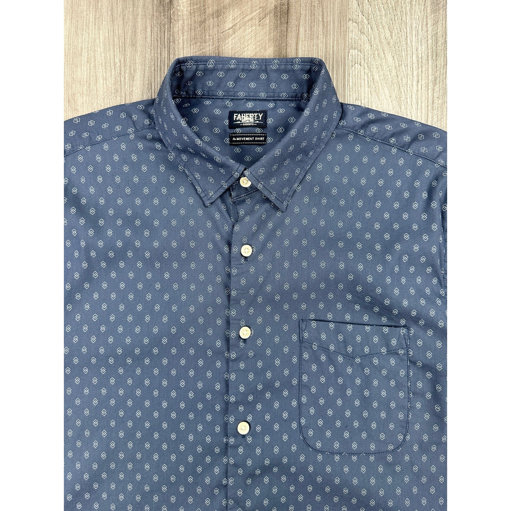 Faherty Movement Monterey Short Sleeve Button Down in Navy Dusk Diamond — Size Large // Preowned