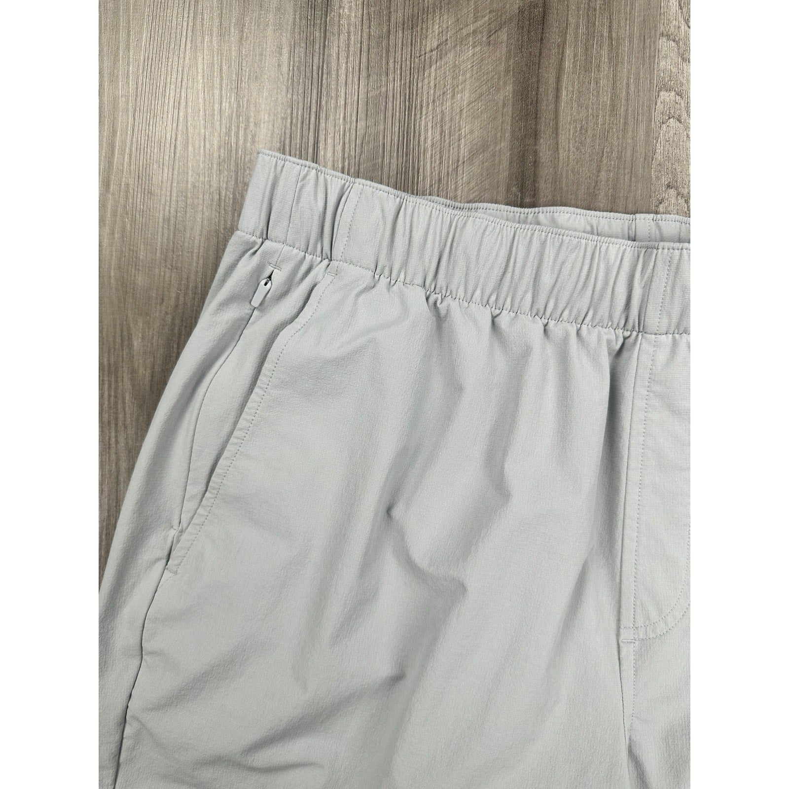 Rhoback The Trekkers Every Performance Short in Gray — Size XL // Preowned