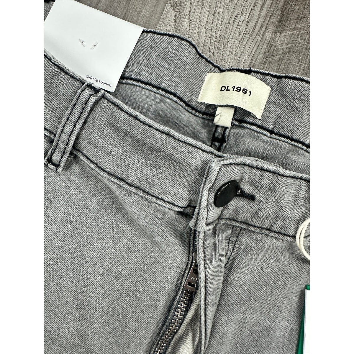 DL1961 Avery Relaxed Straight Jeans — Size 42x30