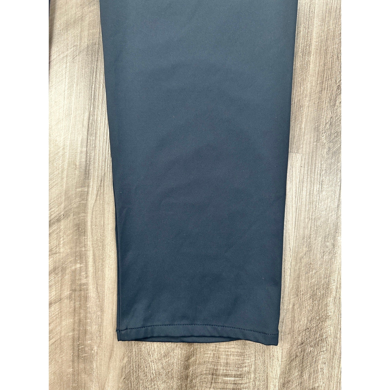 Johnnie-O Momentum Stretch Knit Performance Pants in Navy — Size 36x32 // Preowned