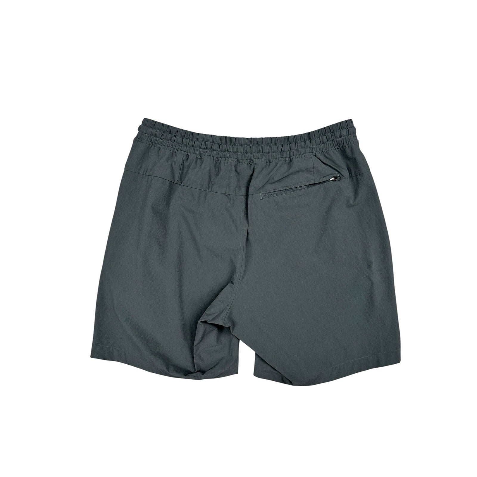Lululemon Bowline Ripstop 8" Performance Shorts in Charcoal — Size Large // Preowned