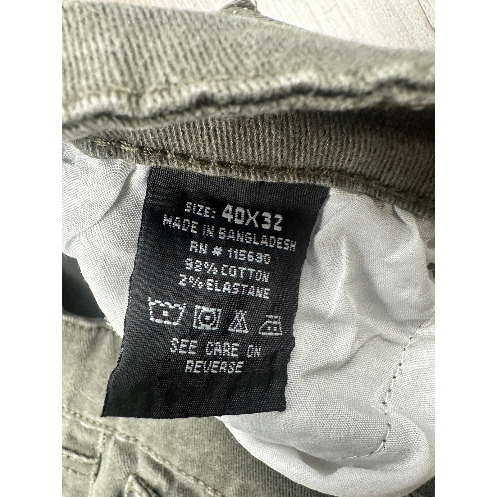Stitches & Rivets Twill Wear Slim Fit Chino Jeans in Charcoal Green — Size 40x32 // Preowned