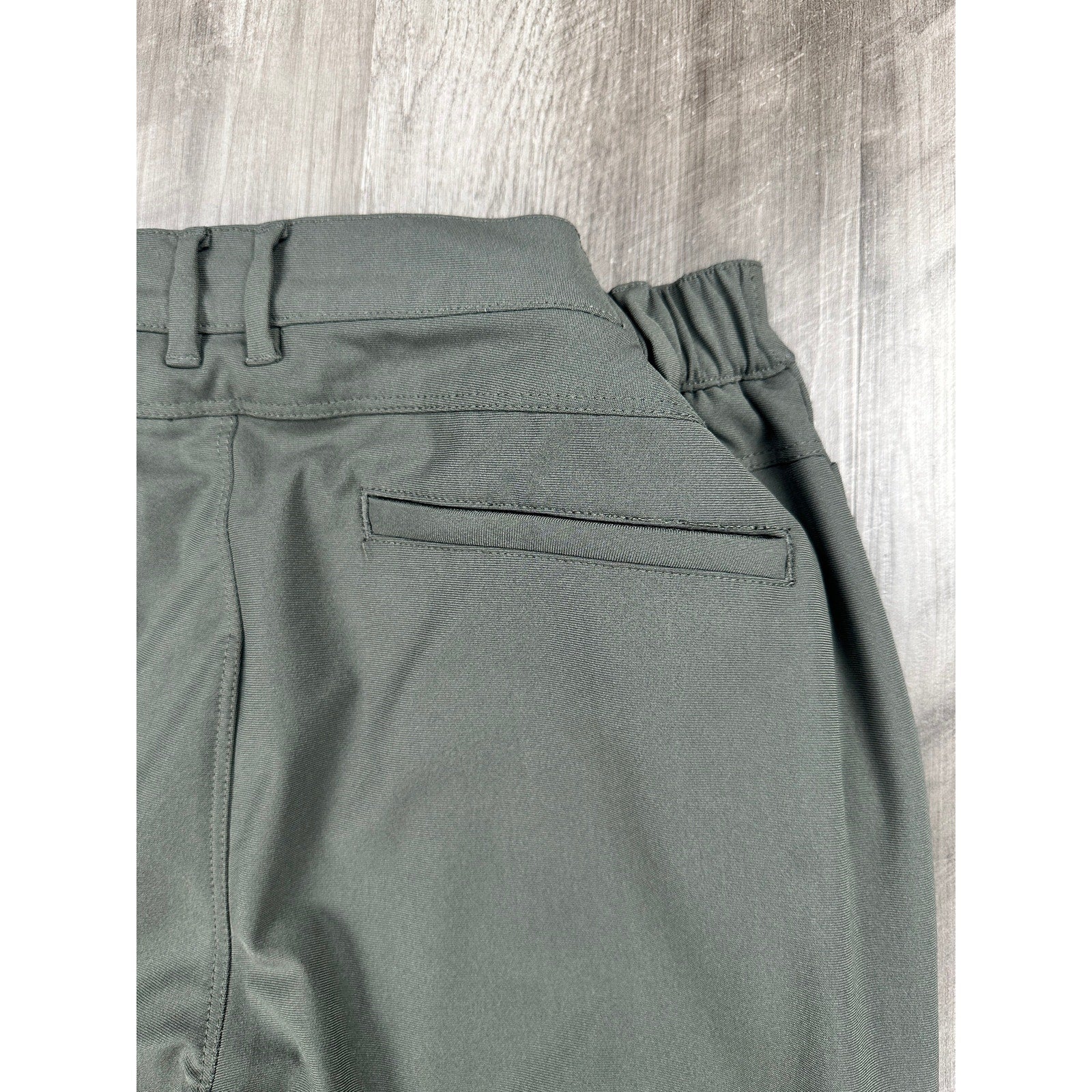 Cuts Clothing AO Slim Fit Joggers in Sage Gray — Size Medium // Preowned