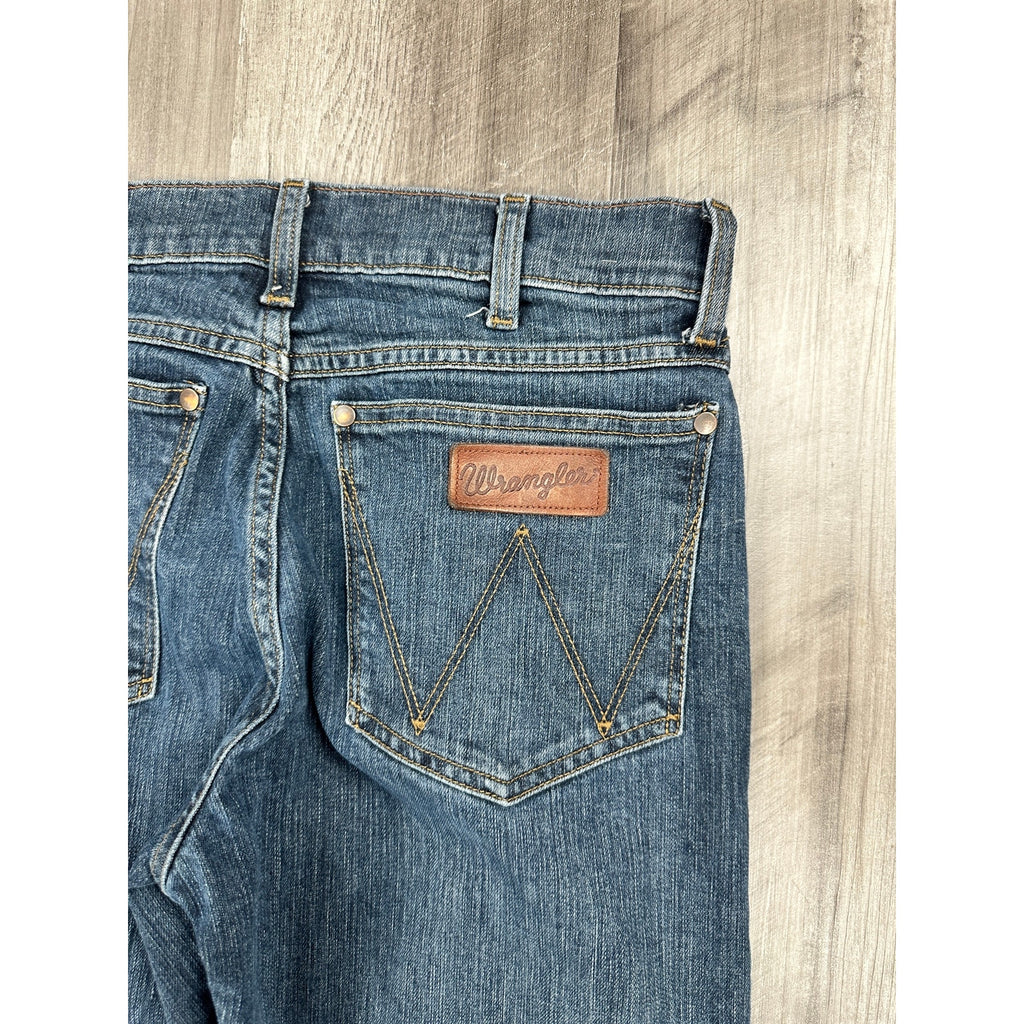 Wrangler RETRO Falls City Relaxed Bootcut Jeans — Size 29x32 // Preowned