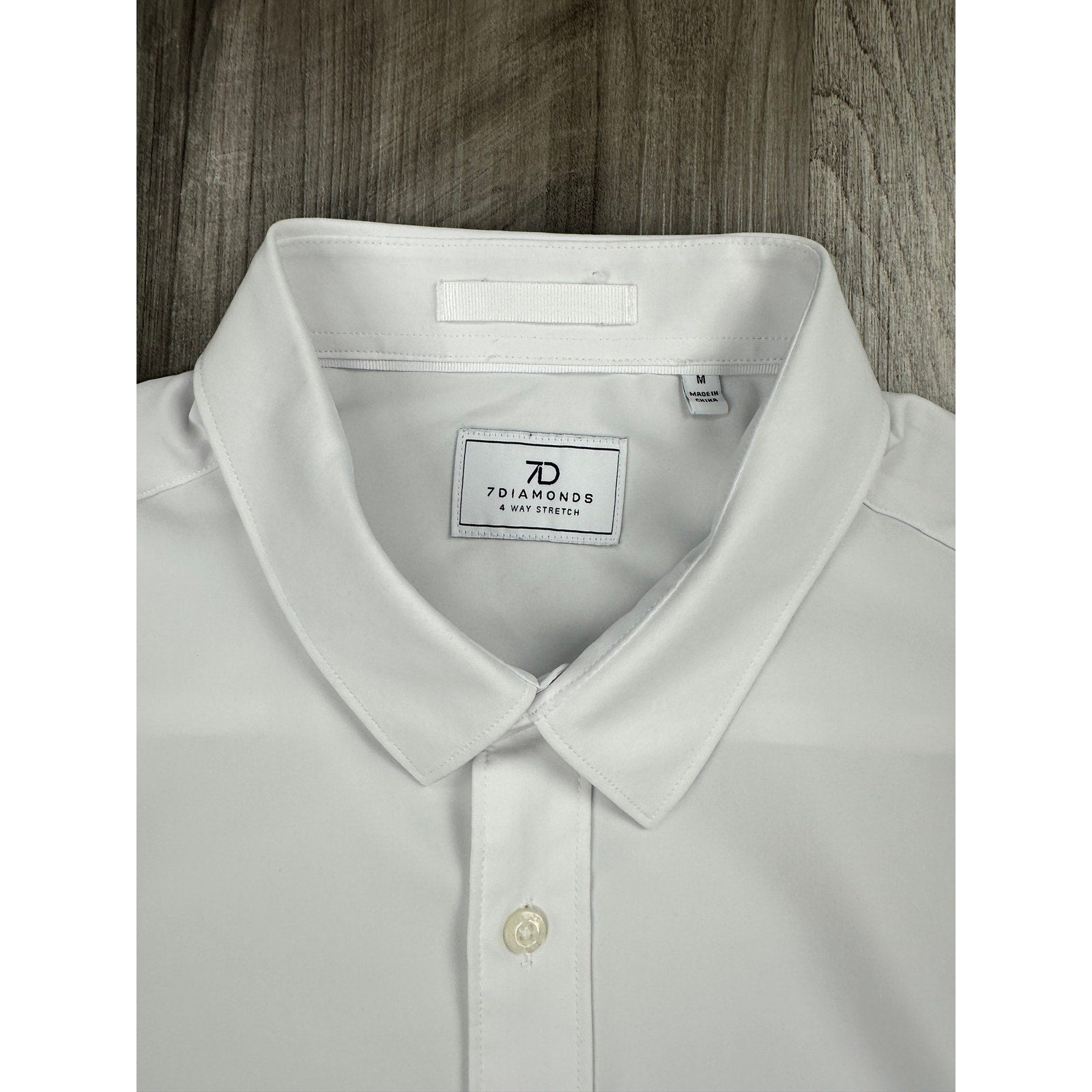 7 Diamonds Siena 4 Way Stretch Woven Short Sleeve Shirt in White — Size Medium