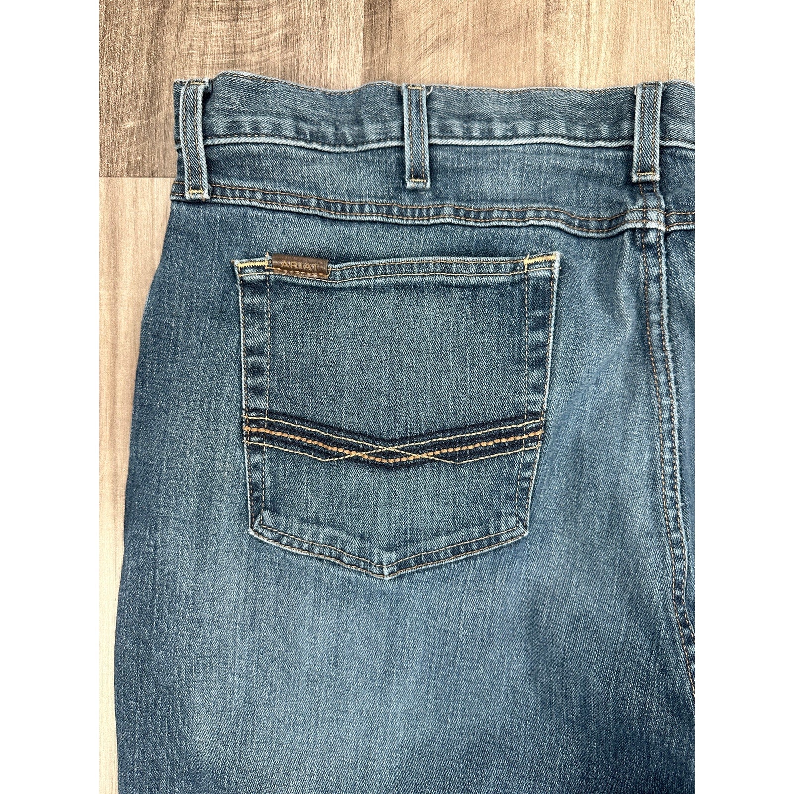 Ariat Legacy Kilroy M4 Relaxed Bootcut Jeans in Blue — Size 44x30 // Preowned
