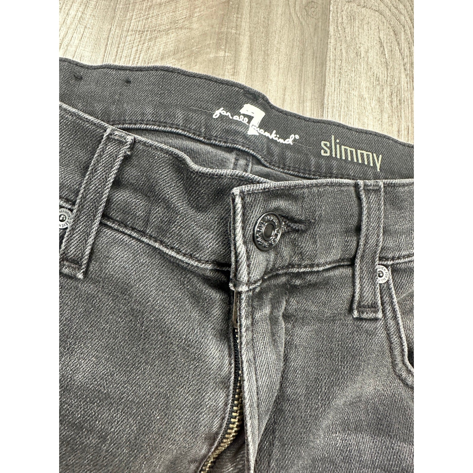 7 For All Mankind Slimmy Straight Leg Jean in Black — Size 33 // Preowned