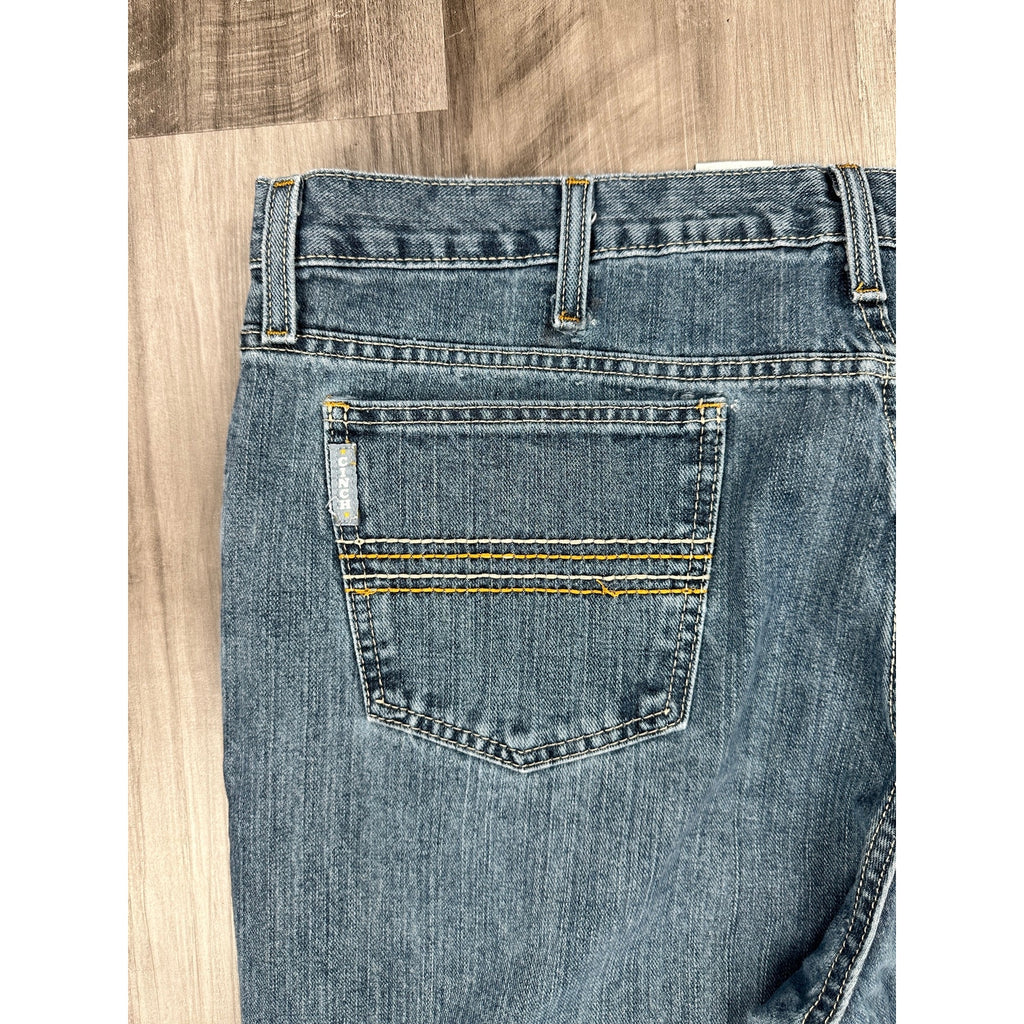 Cinch Silver Label Straight Leg Jeans in Blue — Size 38x36 // Preowned