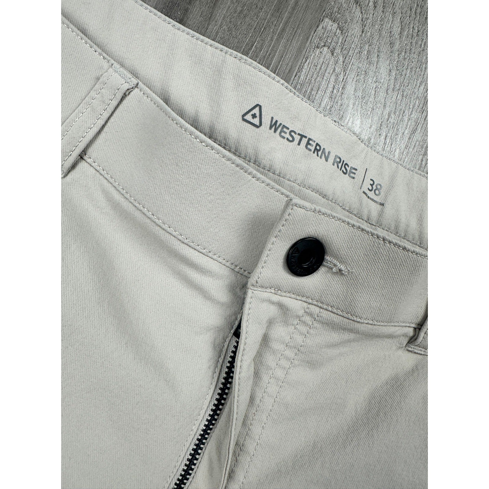 Western Rise Evolution Slim 2 Way Stretch Pants in Khaki — Size 38 // Preowned