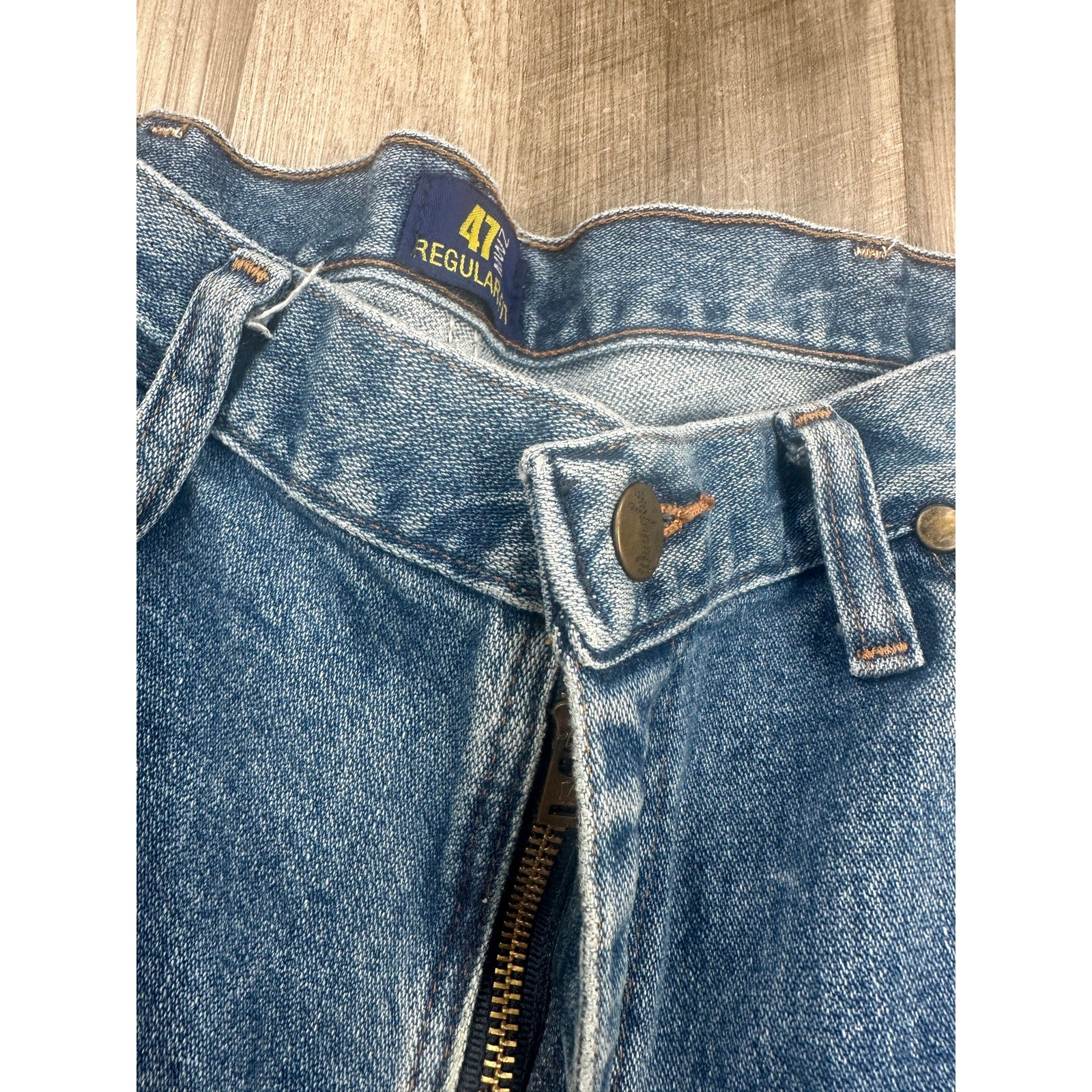 Wrangler Premium Performance Cowboy Cut Regular Fit Jean in Blue — Size 35x32 // Preowned