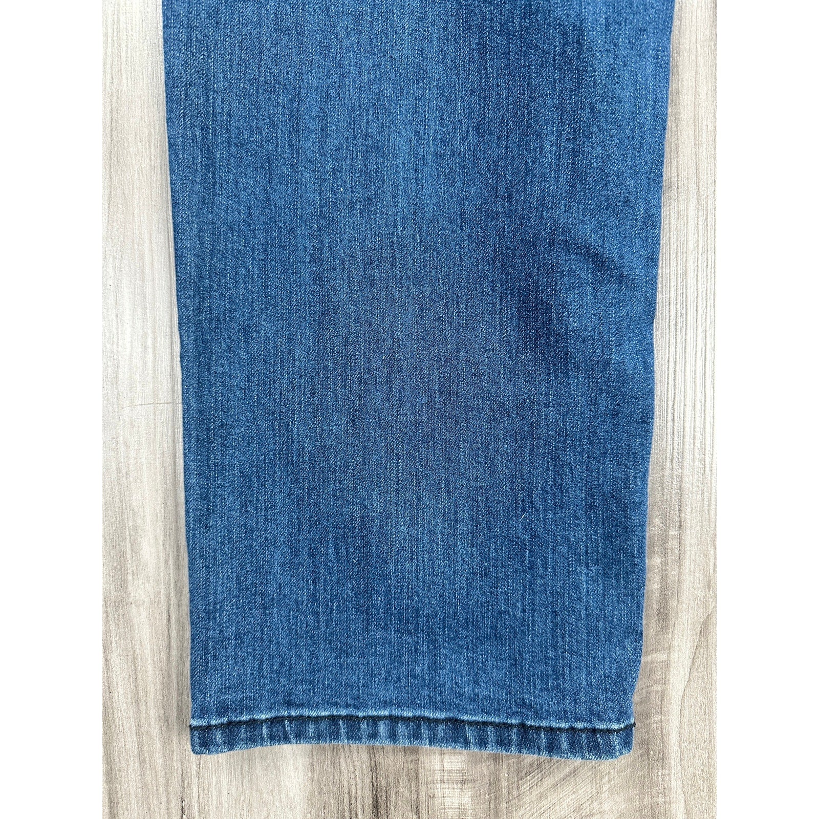 Buffalo David Bitton Jackson Slim Straight Jean in Medium Wash — 40x30