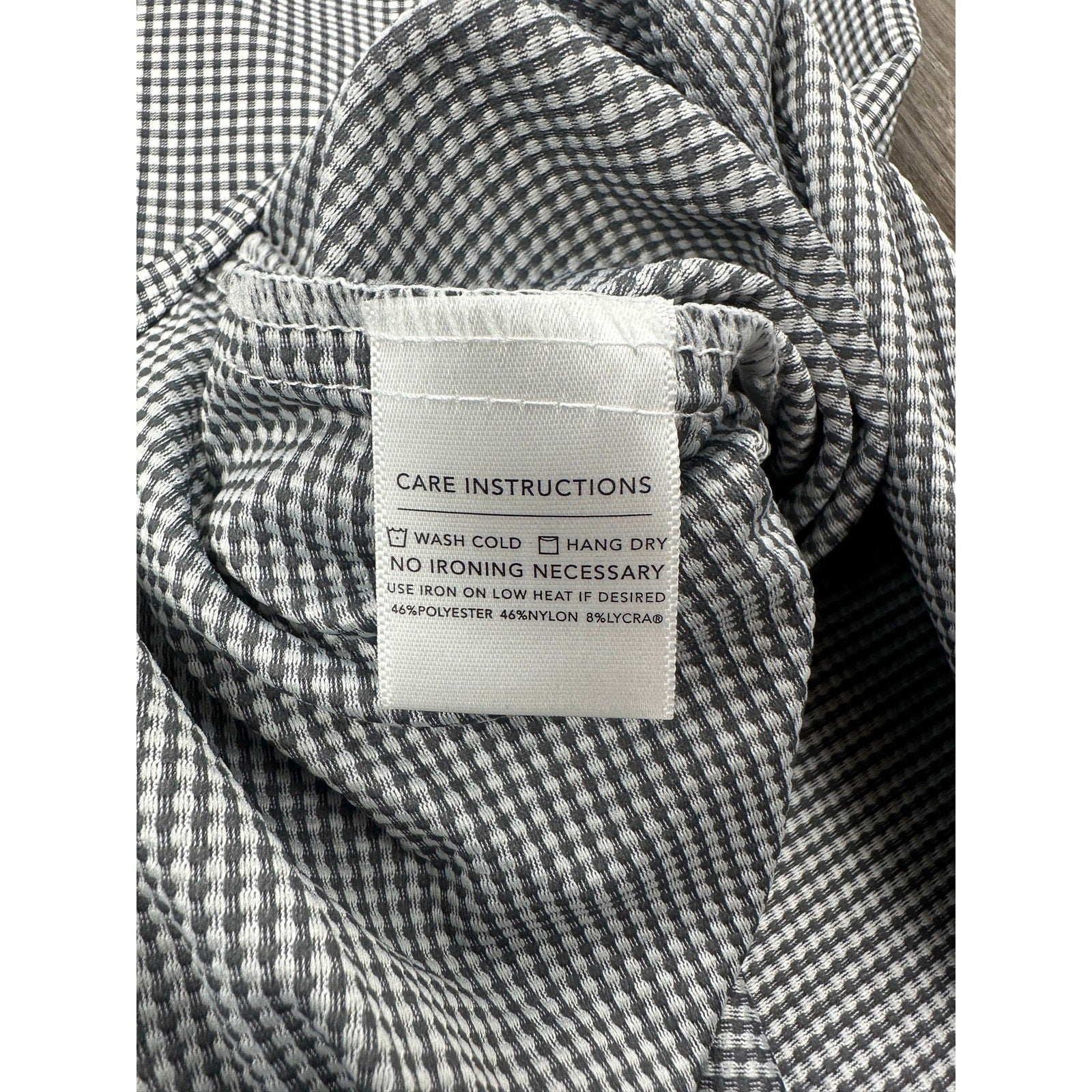Mizzen+Main Spinnaker Collection Standard Fit Long Sleeve Button Dress Shirt in White and Black — Size XL // Preowned