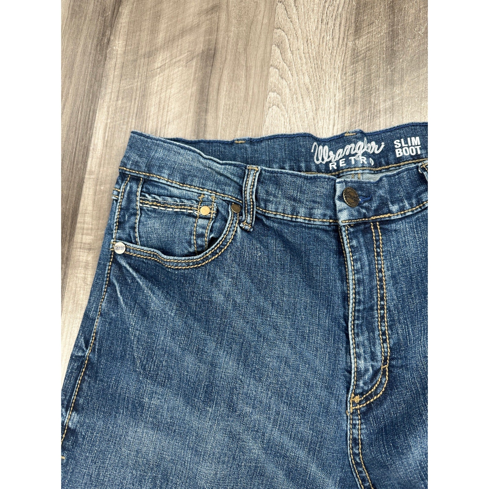 Wrangler Retro Slim Boot Cut Jeans in Layton Blue — Size 36x30 // Preowned