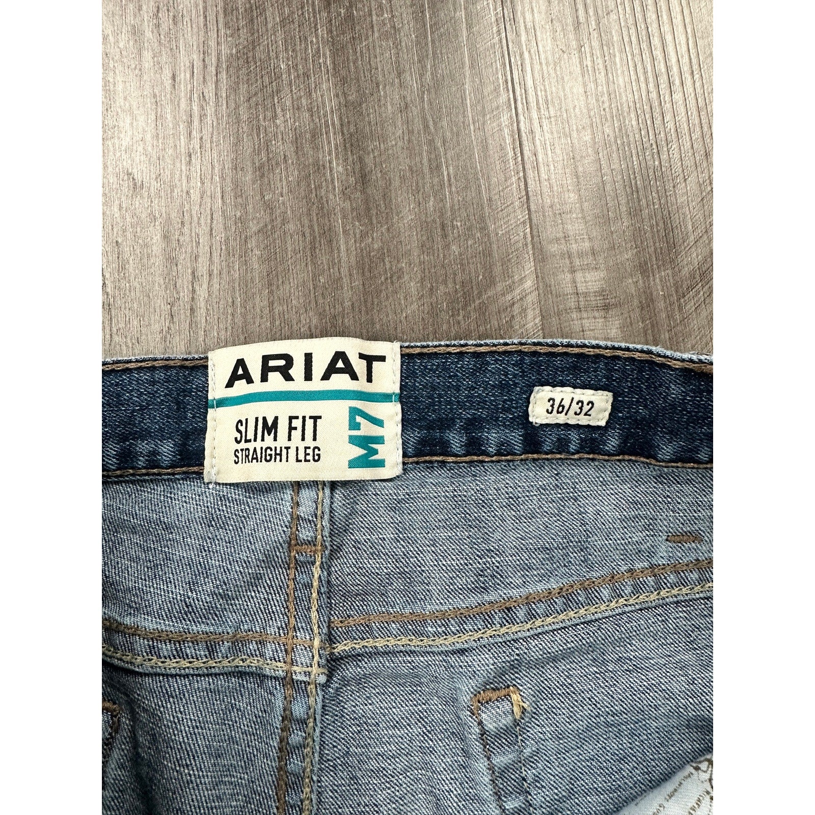 Ariat M7 Madera Slim Straight Leg Samwell Jean — Size 36x32 // Preowned