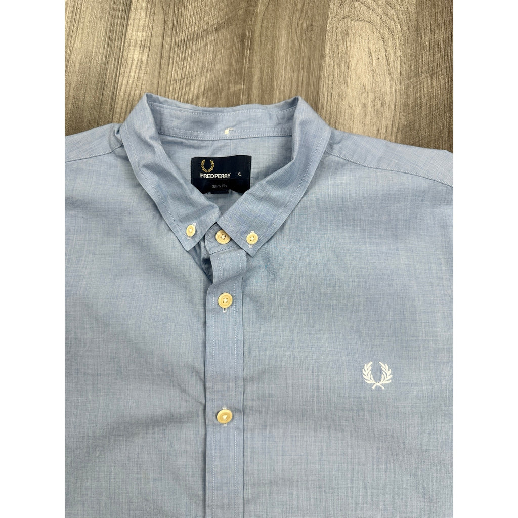 Fred Perry Slim Fit Short Sleeve Button Down in Blue — Size XL // Preowned