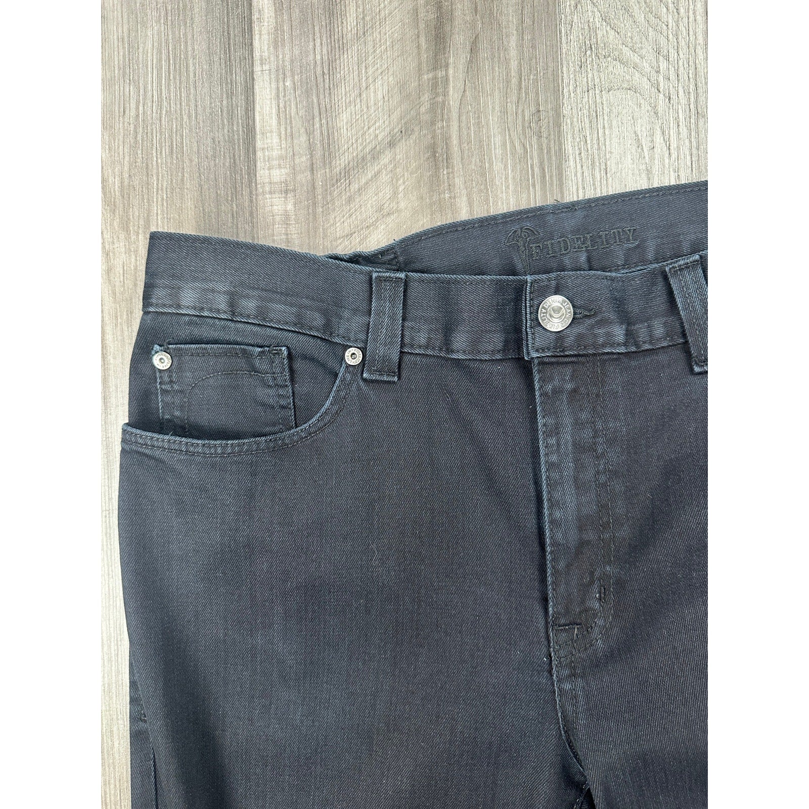 Fidelity Straight Leg Generation Noir Jean in Generation Noir Black — Size 36 // Preowned