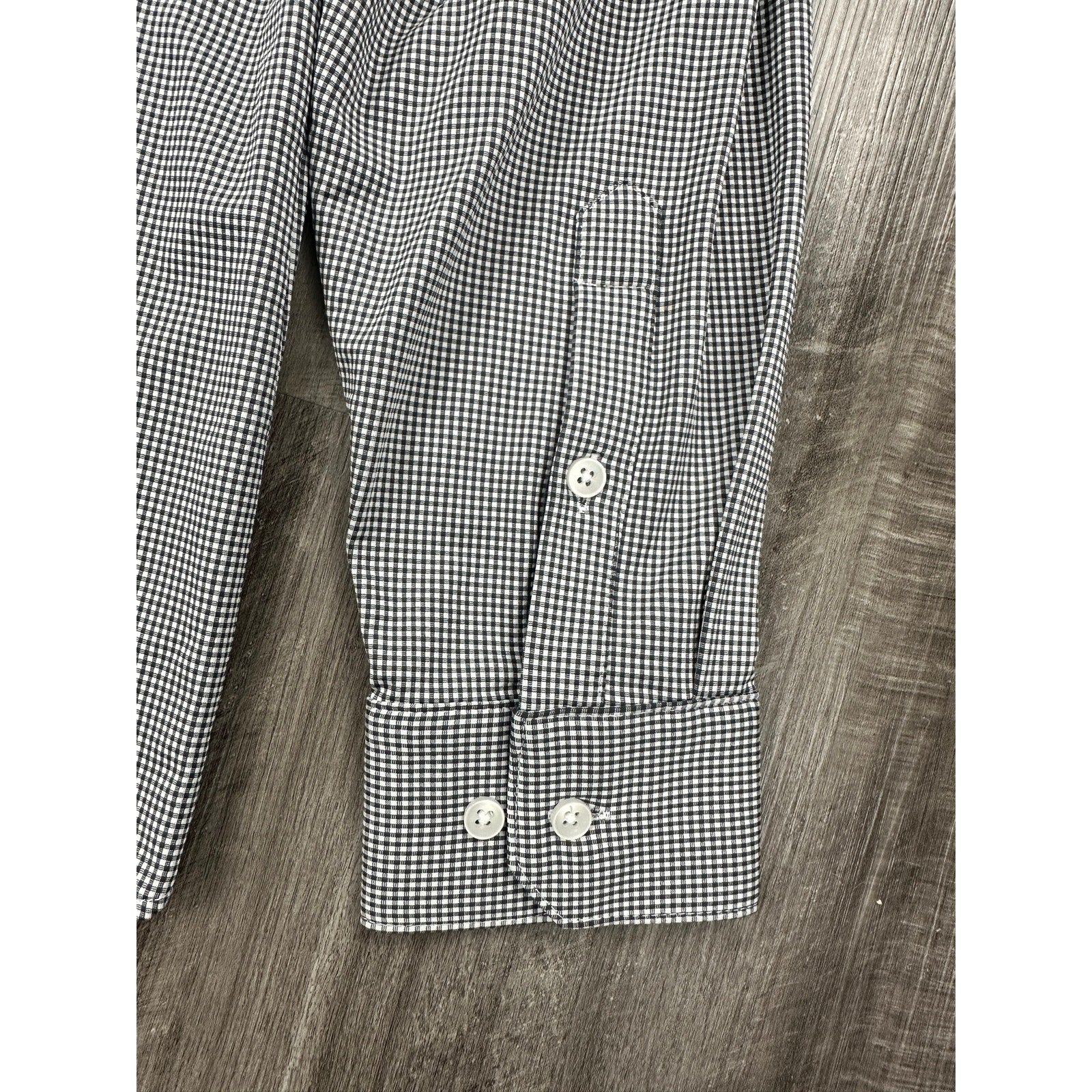 Mizzen+Main Spinnaker Collection Standard Fit Long Sleeve Button Dress Shirt in White and Black — Size XL // Preowned