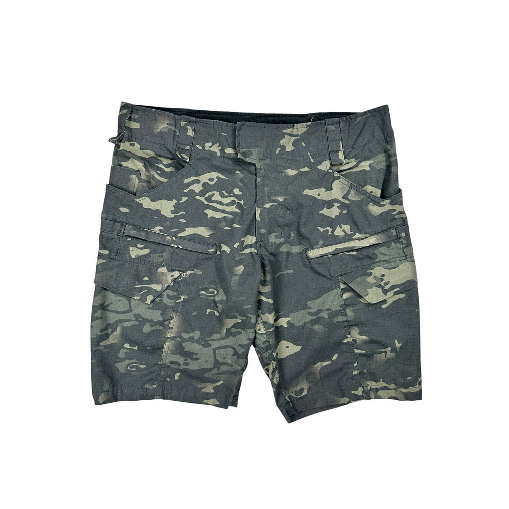 Yevhev Tactical Camo Combat Cargo Shorts in Dark Green Camo — Size XL // Preowned