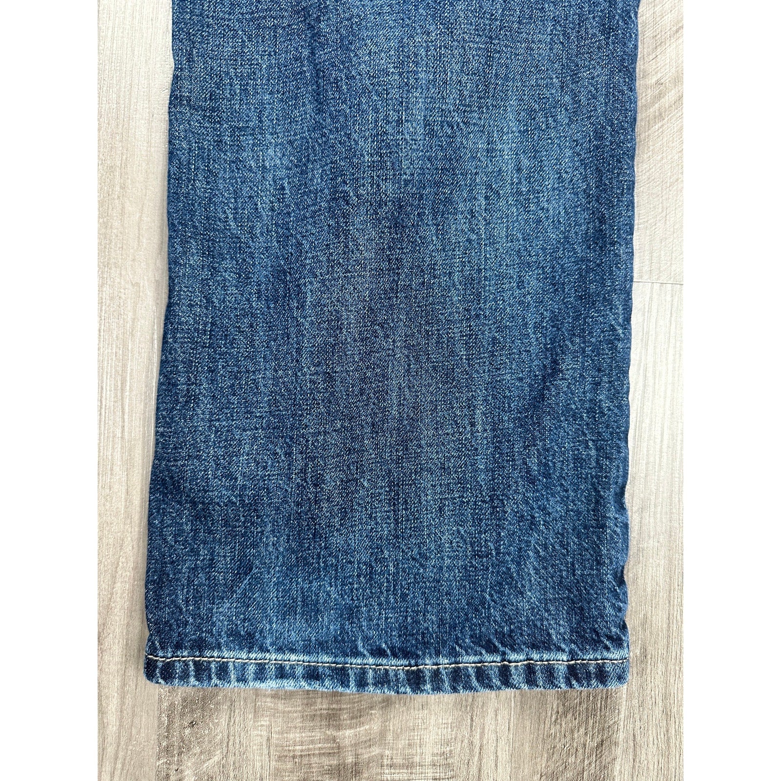 Ariat M4 Low Rise Legacy Boot Cut Jean in Roadhouse — 38x32 // Preowned
