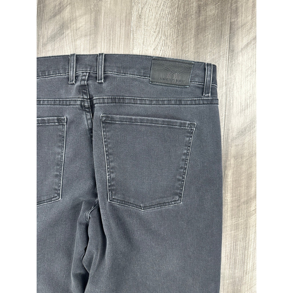 Mott and Bow Straight Stone Washed Jean in Black — Size 36x32 // Preowned