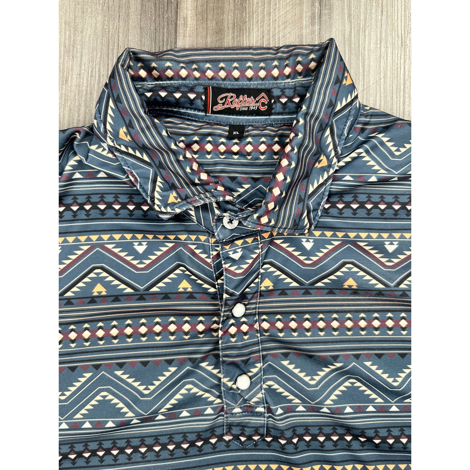 Rafter C Southwestern Print Pearl Snap Golf Polo in Gray Maroon Tan White Black Orange — Size XL // Preowned
