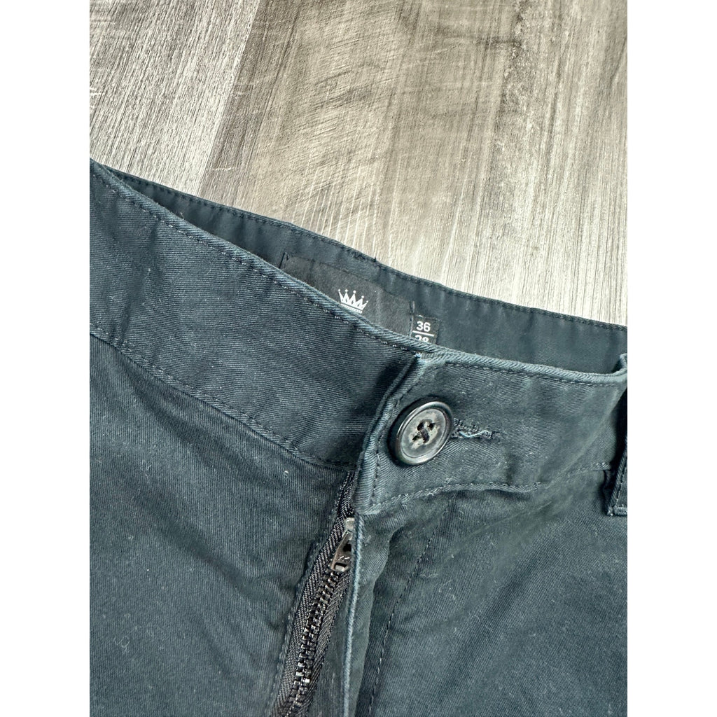 Under 510 Slim Tapered Fit Chino Pants in Black — Size 36x28 // Preowned