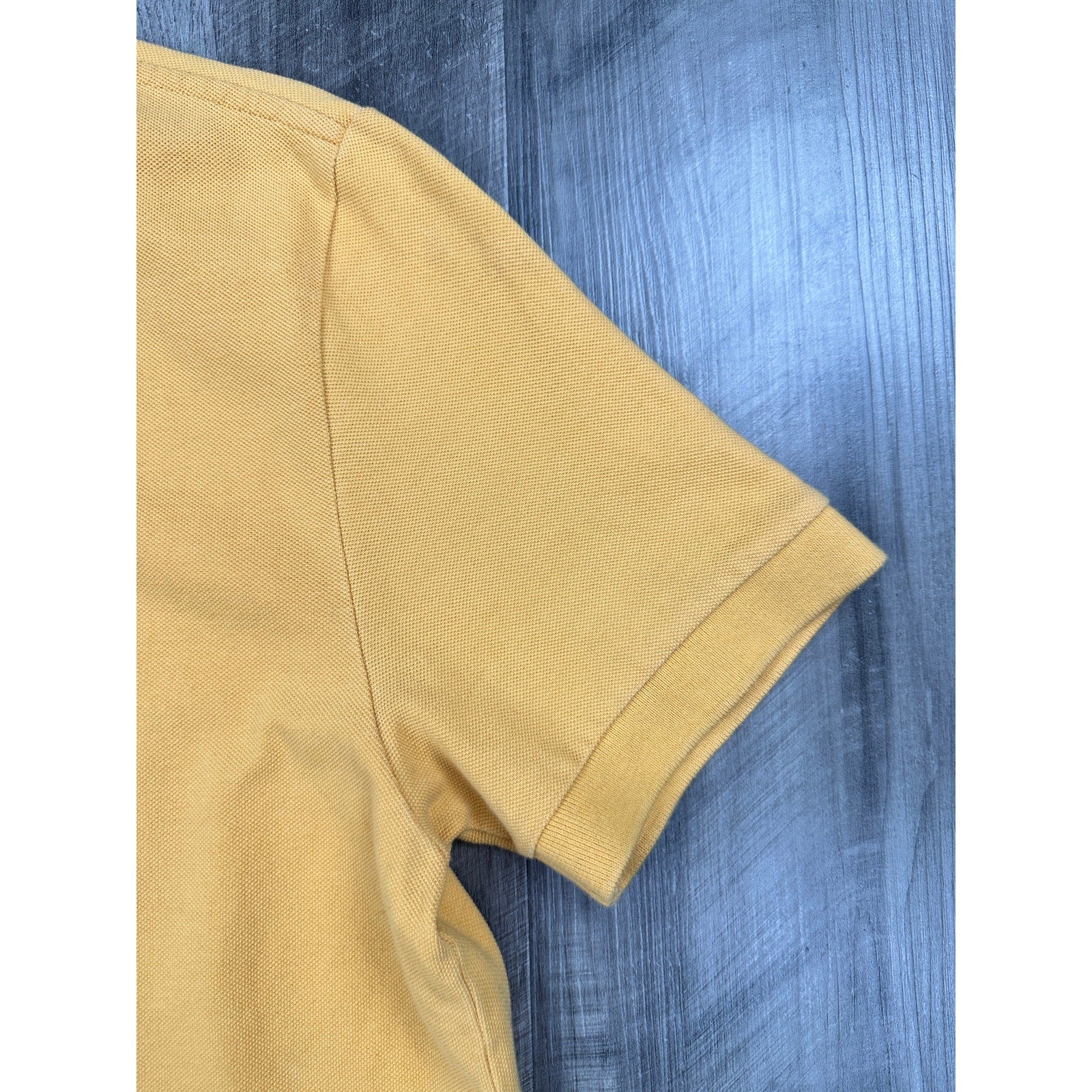 King Ranch Mesh Knit Western Button Polo in Yellow — Size Medium // Preowned