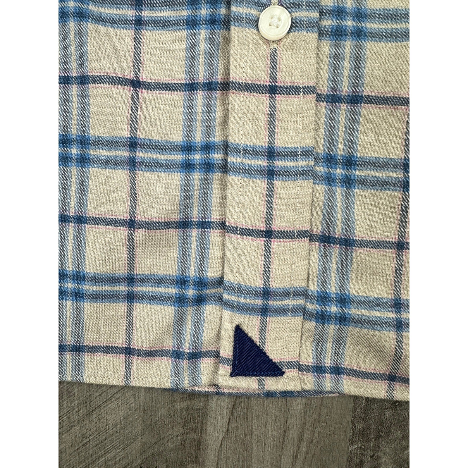 UNTUCKit Avesso Slim Fit Wrinkle Free Flannel Plaid Long Sleeve Shirt in Tan, Blue, Black, Pink — Size Large // Preowned