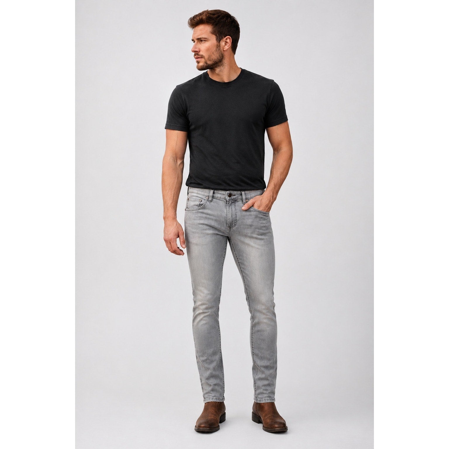 Wrangler Slim Tapered Jean in Gray Wash — 31x32
