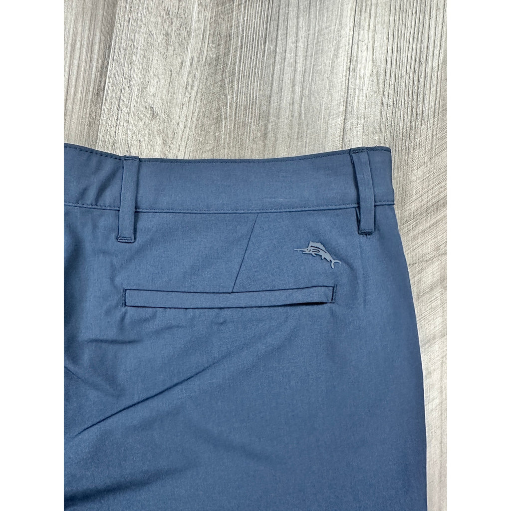 Tommy Bahama Regular Fit Basic Performance Shorts in Navy — Size 34
