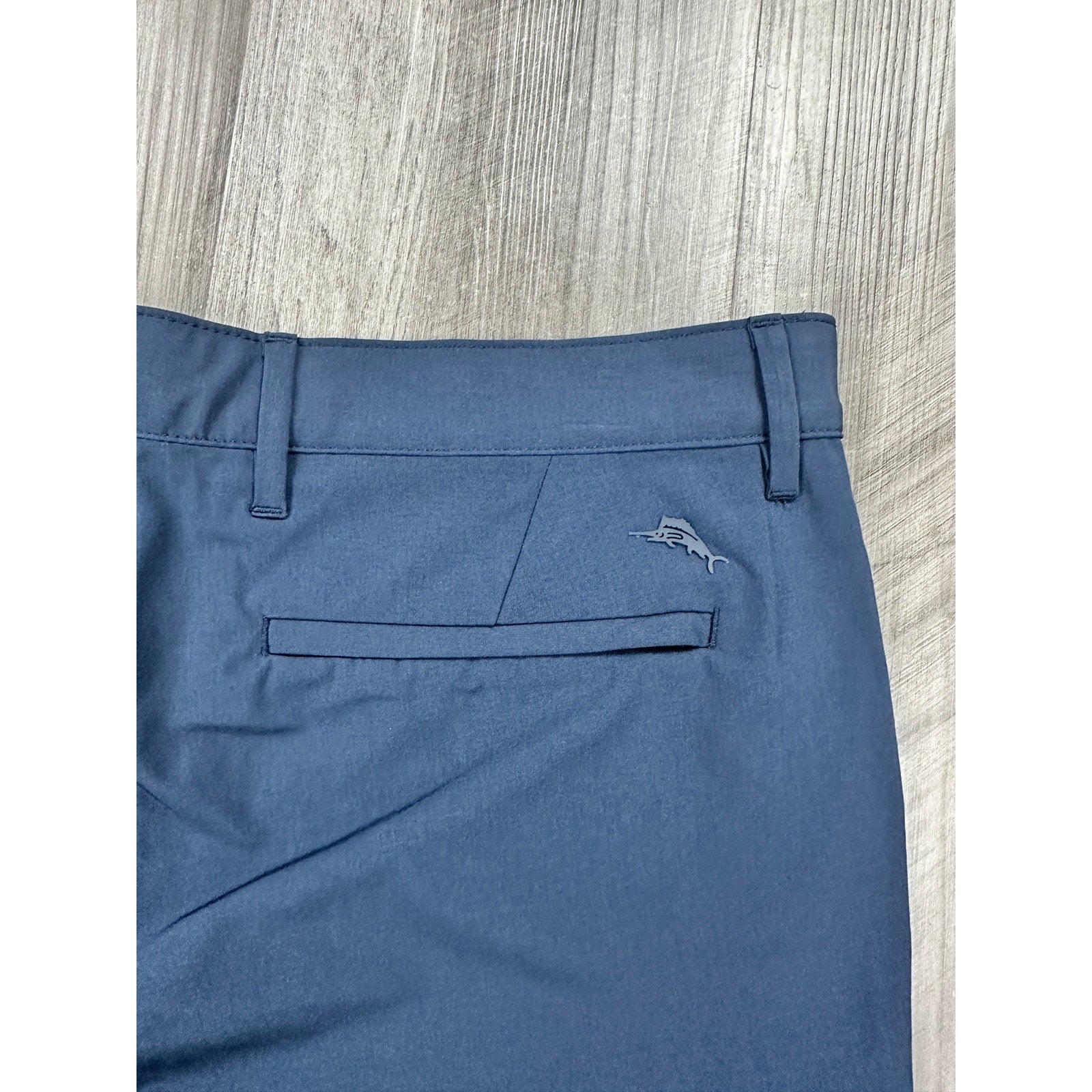 Tommy Bahama Regular Fit Basic Performance Shorts in Navy — Size 34