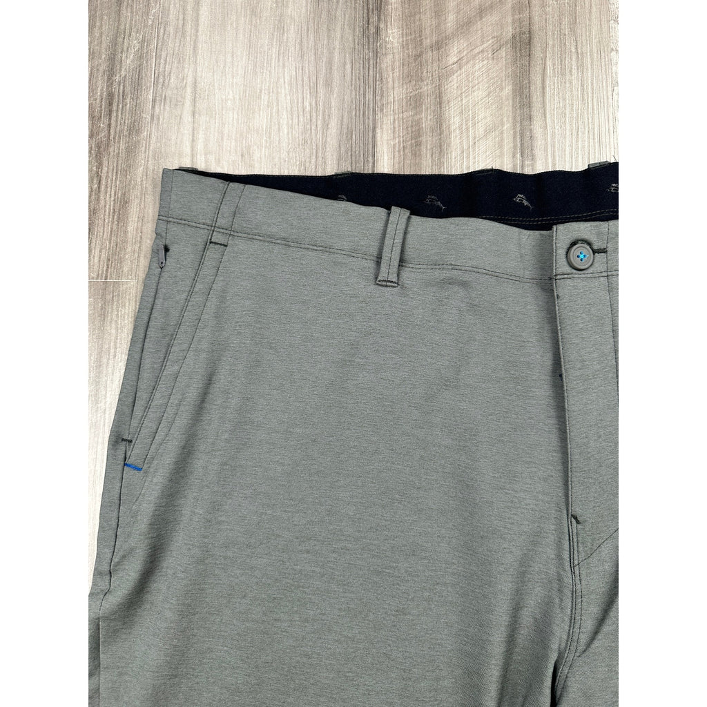 Tommy Bahama On Par Performance Hybrid 10" Shorts (Big & Tall) in Coal — Size 44 Regular
