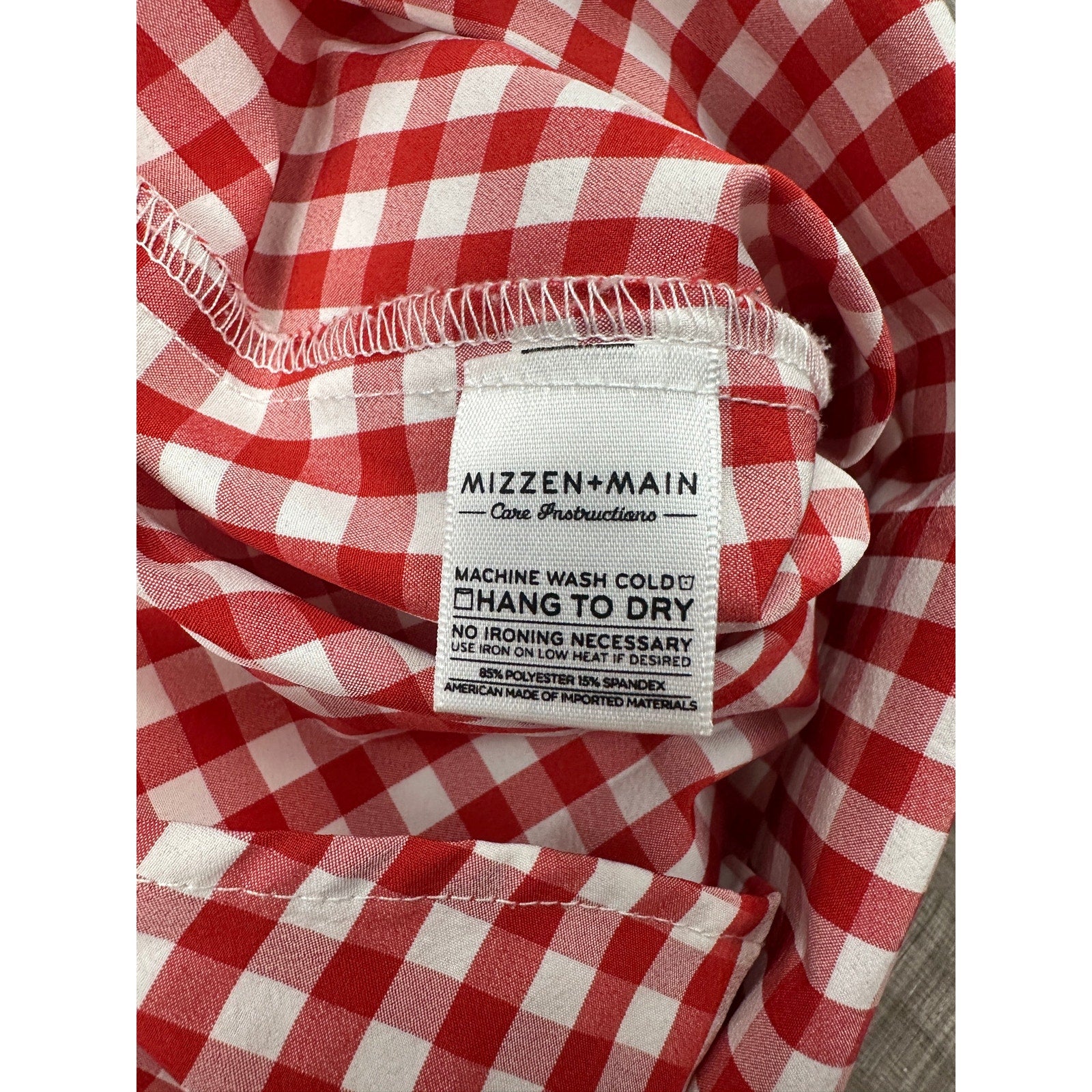 Mizzen+Main Trim Fit Checkered Long Sleeve Button Down in Red and White — Size 2XL // Preowned