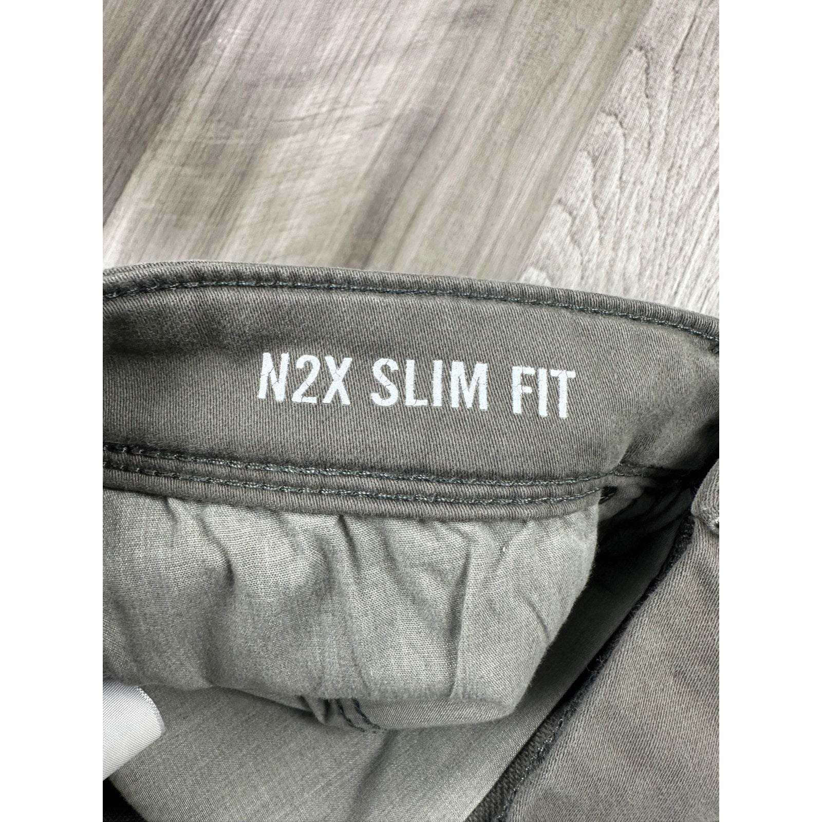 DU/ER N2X Slim Fit No Sweat Stretch Chino Pants in Light Fern — Size 32x30 // Preowned