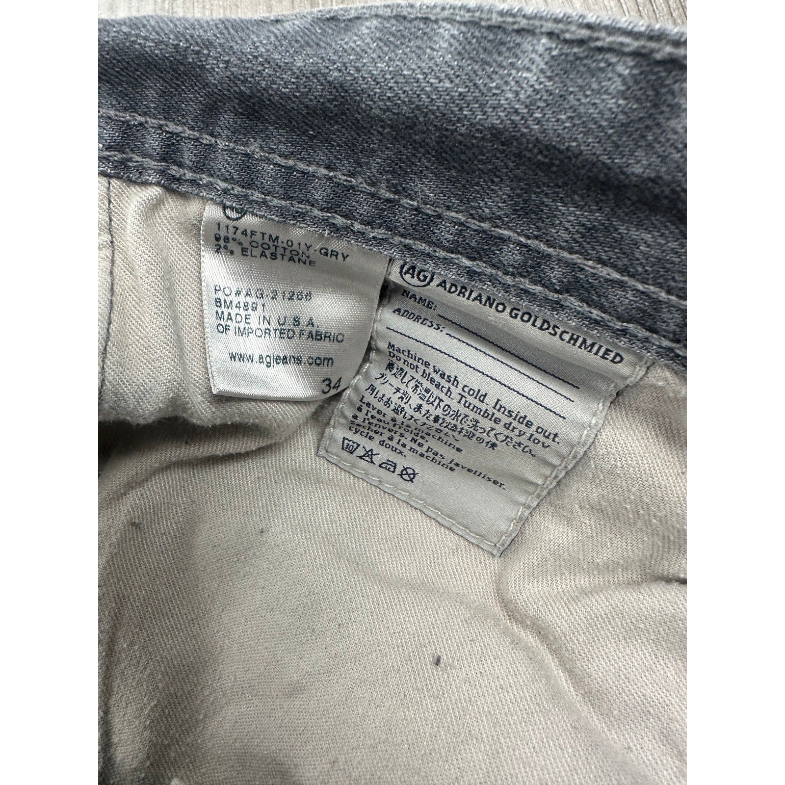 AG Adriano Goldschmied The Graduate Tailored Leg Jean in Gray — Size 34 // Preowned