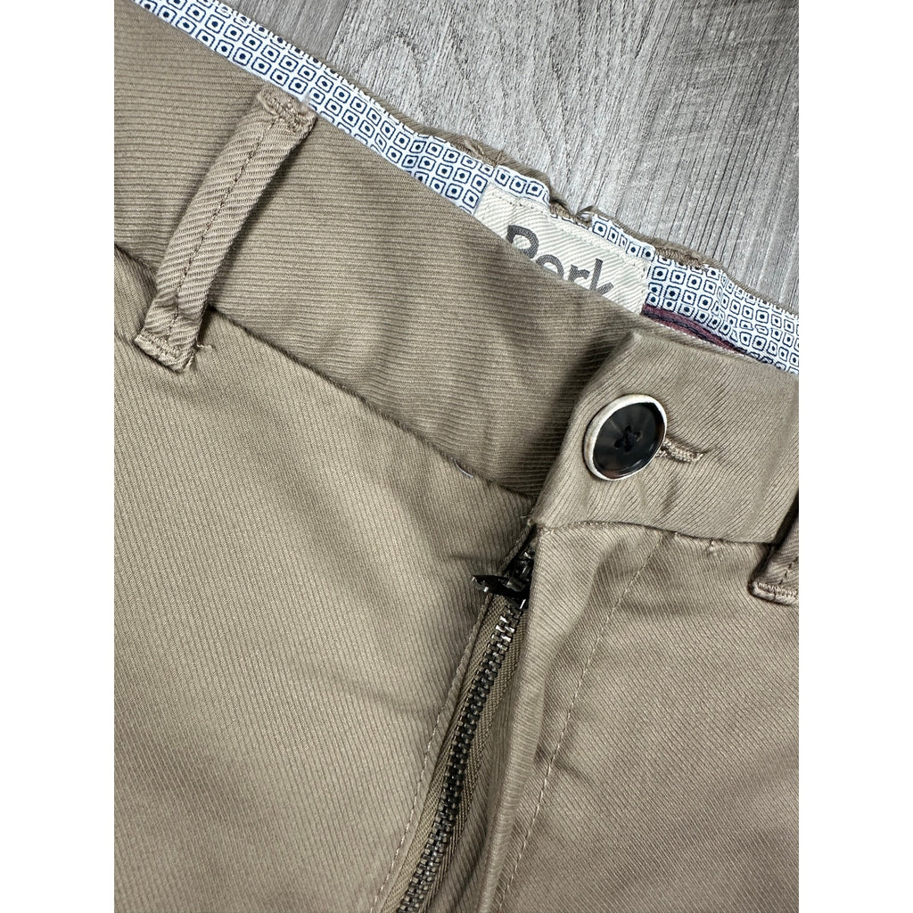 Perk Feel Good Slim Fit Stretch Chinos in Dark Khaki — Size 33x30 // Preowned