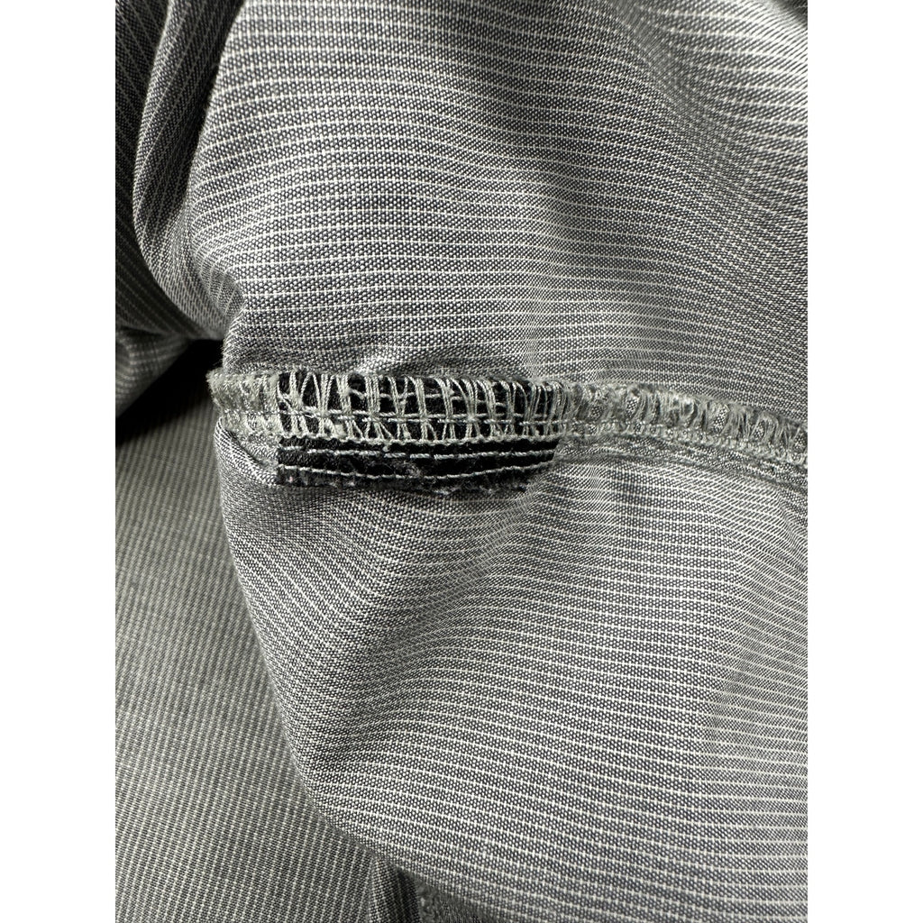 Kuhl Micro Stripe Long Sleeve Shirt in Gray, White — Size 2XL // Preowned