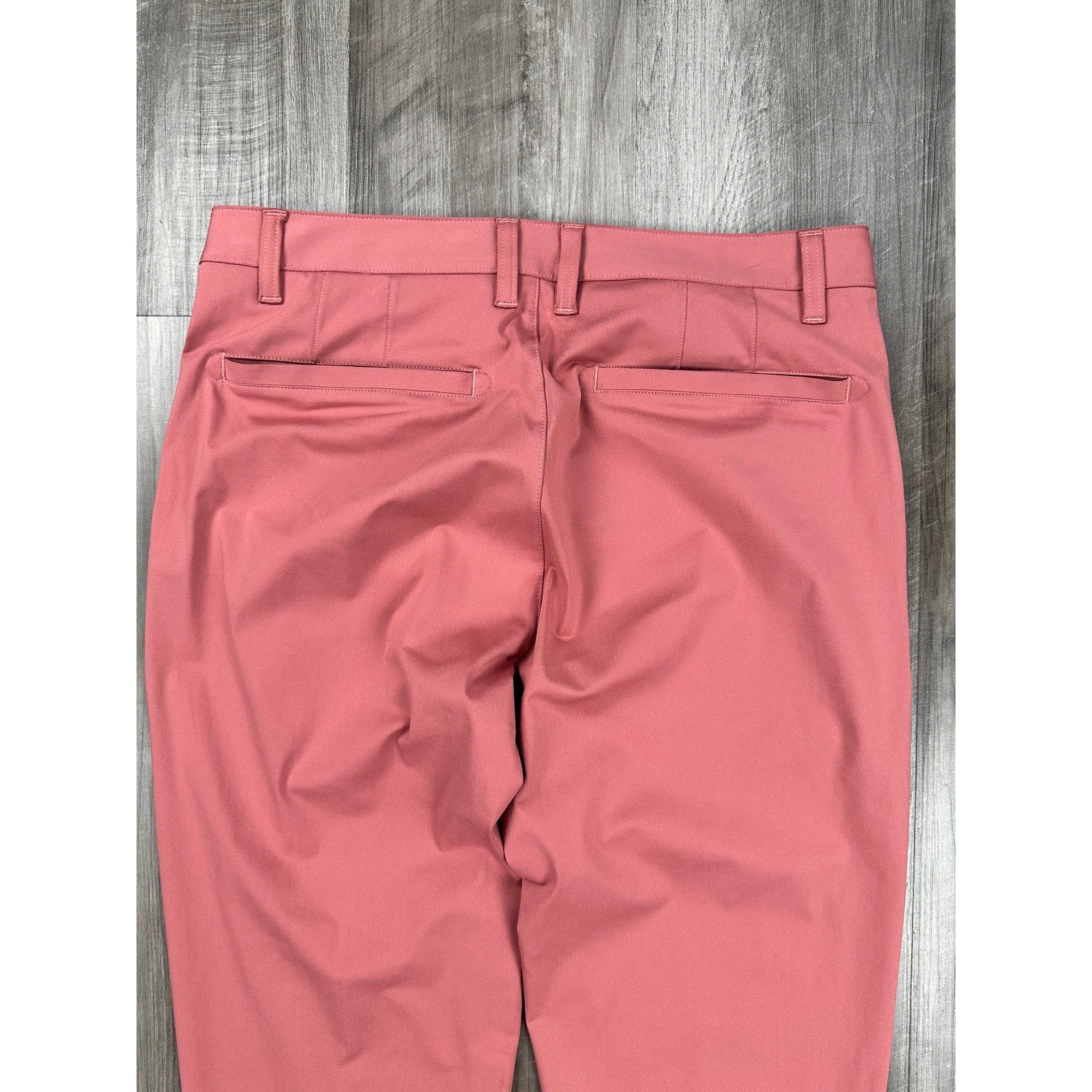 Rhone Commuter Slim Performance Pants in Nantucket Red — Size 31