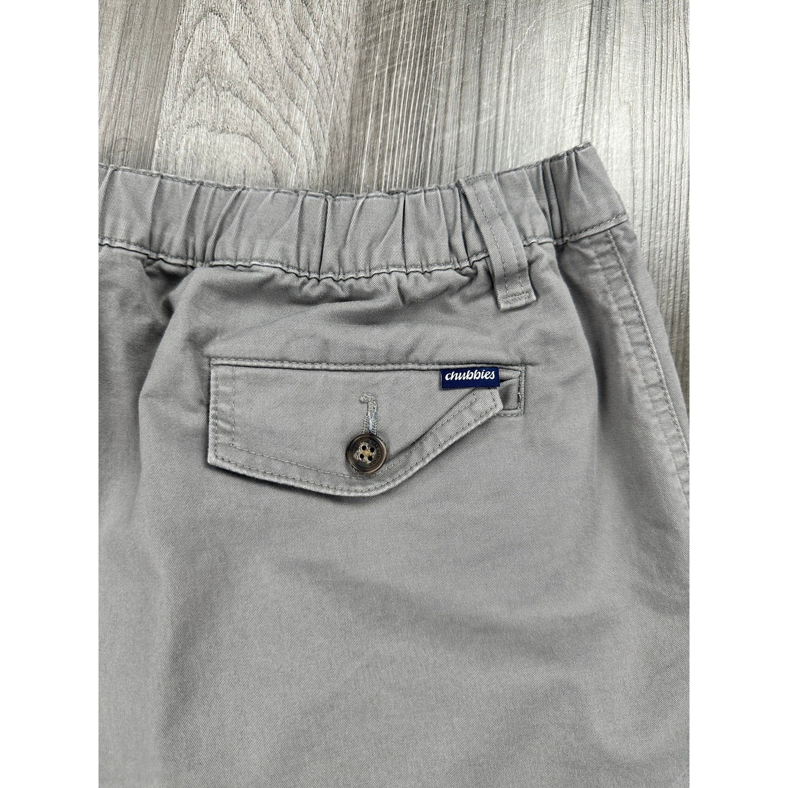 Chubbies 5.5-Inch Elastic Waist Chino Shorts in Gray Khaki — Size XL // Preowned