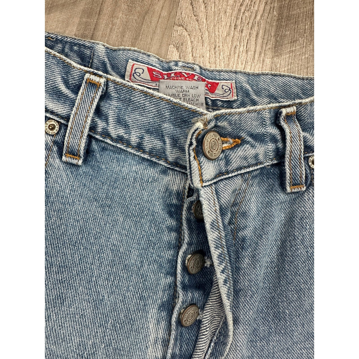 Silver Jeans Vintage Made in Canada Relaxed Straight Leg Jeans — Size 31x28 // Preowned