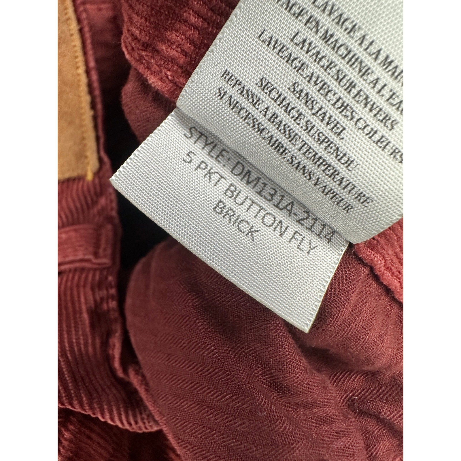 Vince Velvet Corduroy Skinny Fit Made in USA Button Fly Jeans in Brick Red — Size 34 // Preowned