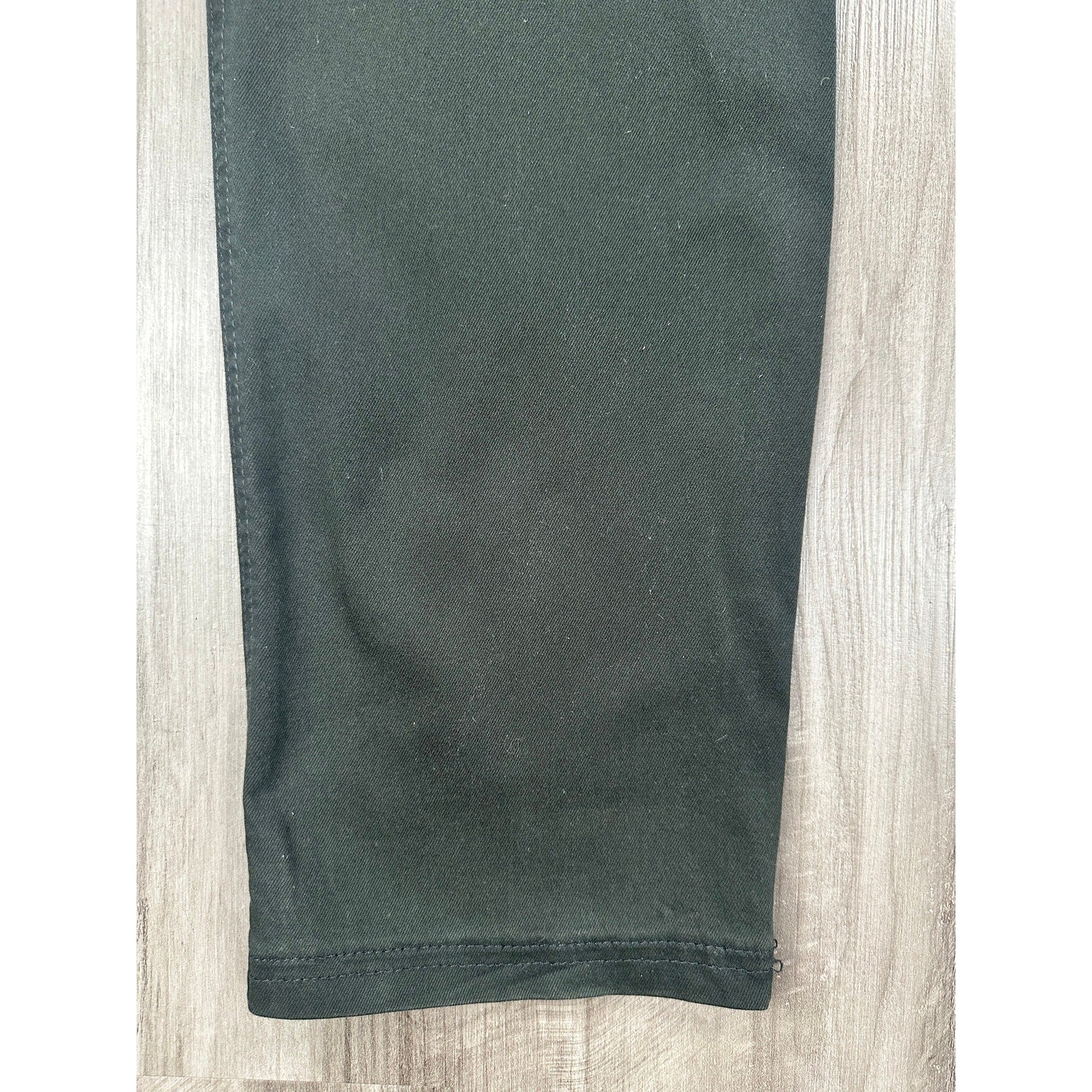 Kuhl Revolt Sweat Pant Performance Jeans in Black — Size 36x32 // Preowned