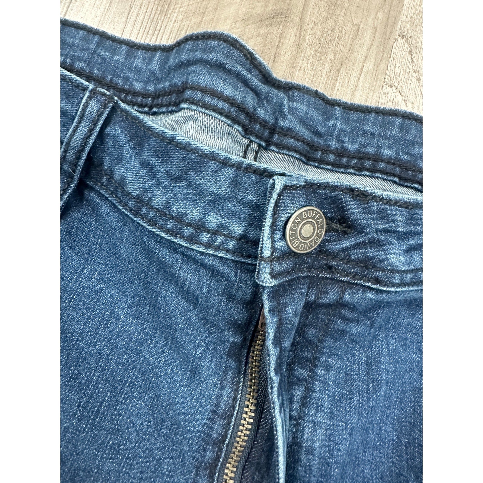Buffalo David Bitton Jackson Slim Straight Jean in Medium Wash — 40x30