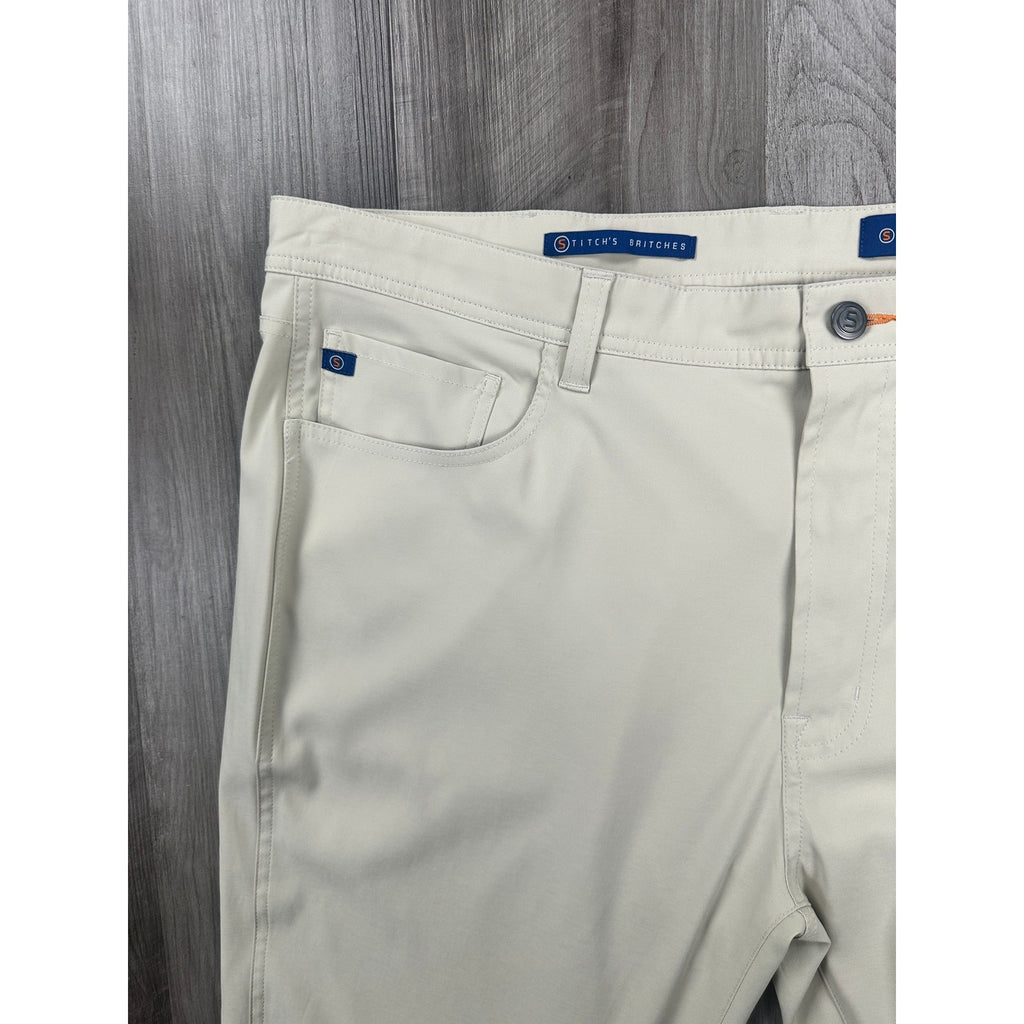Stitch Golf Heston Five Pocket Golf Pants in Cream — Size 40x32 // Preowned