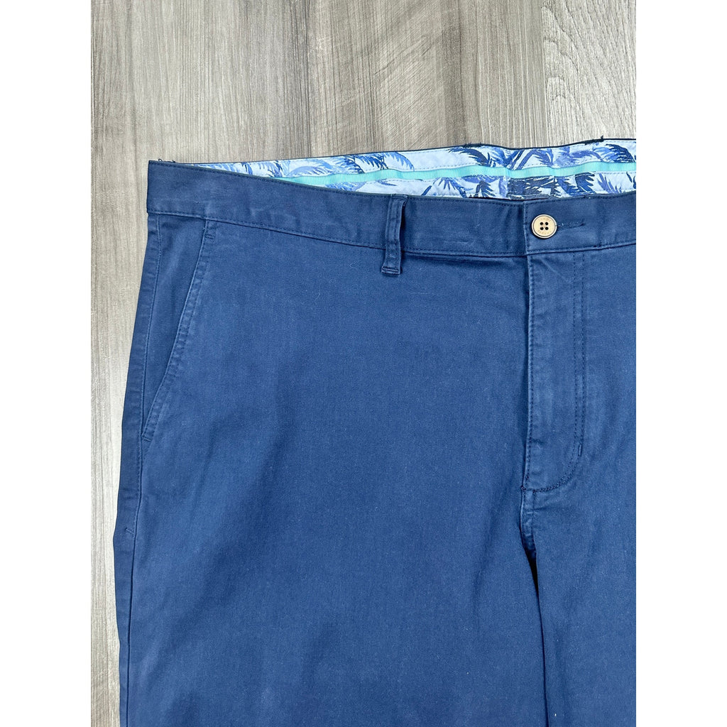Tommy Bahama Boracay 12" Stretch Chino Shorts in Maritime Navy — Size 44