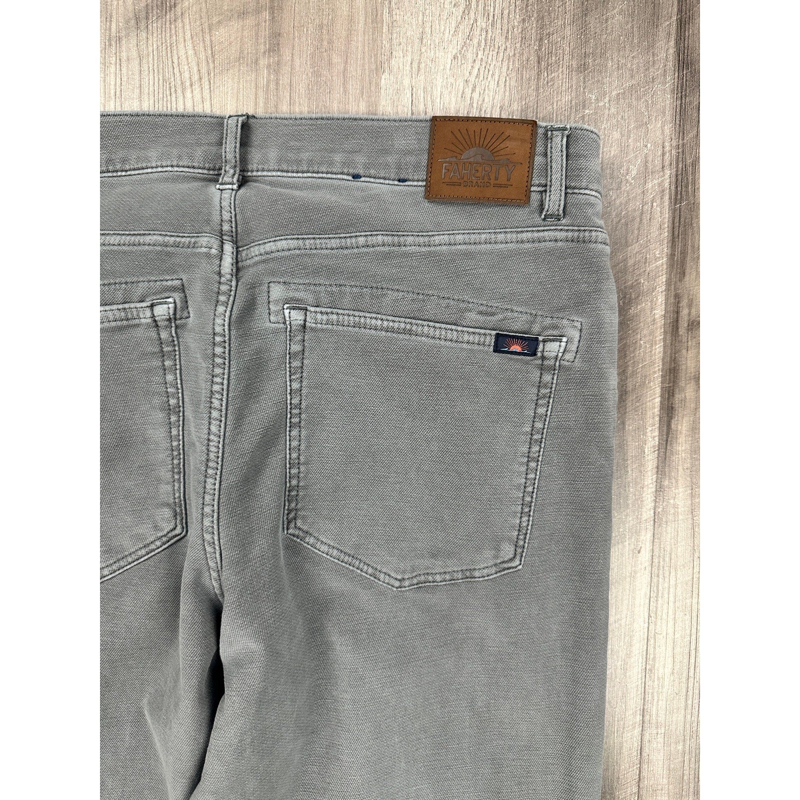 Faherty Stretch Terry Five Pocket Pants in Slate — Size 33 // Preowned