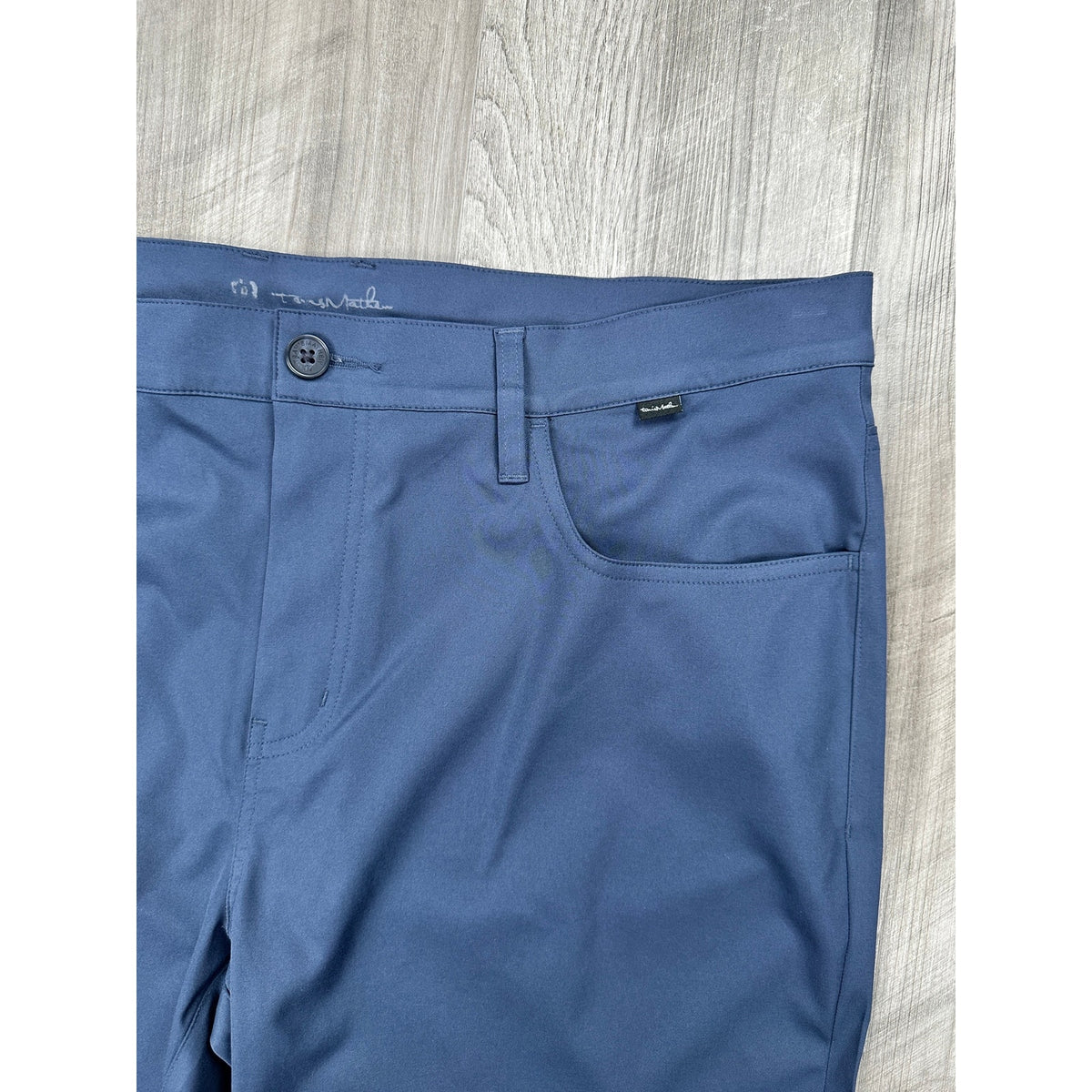 Travis Mathew Open to Close 2.0 Golf Chino Pants — Size 38 // Preowned