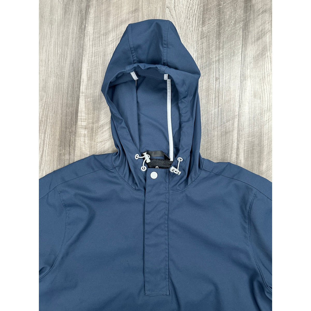 TravisMathew Sport Mode Short Sleeve Hoodie — Size Medium // Preowned