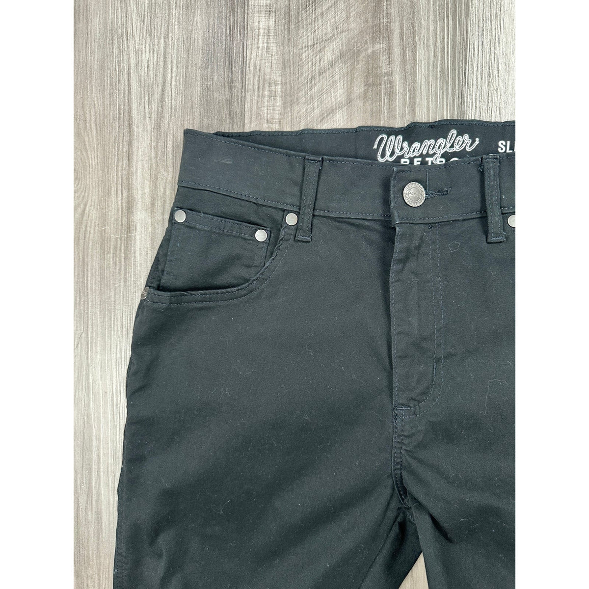 Wrangler RETRO Slim Straight Chino Jeans — Size 30x34 // Preowned