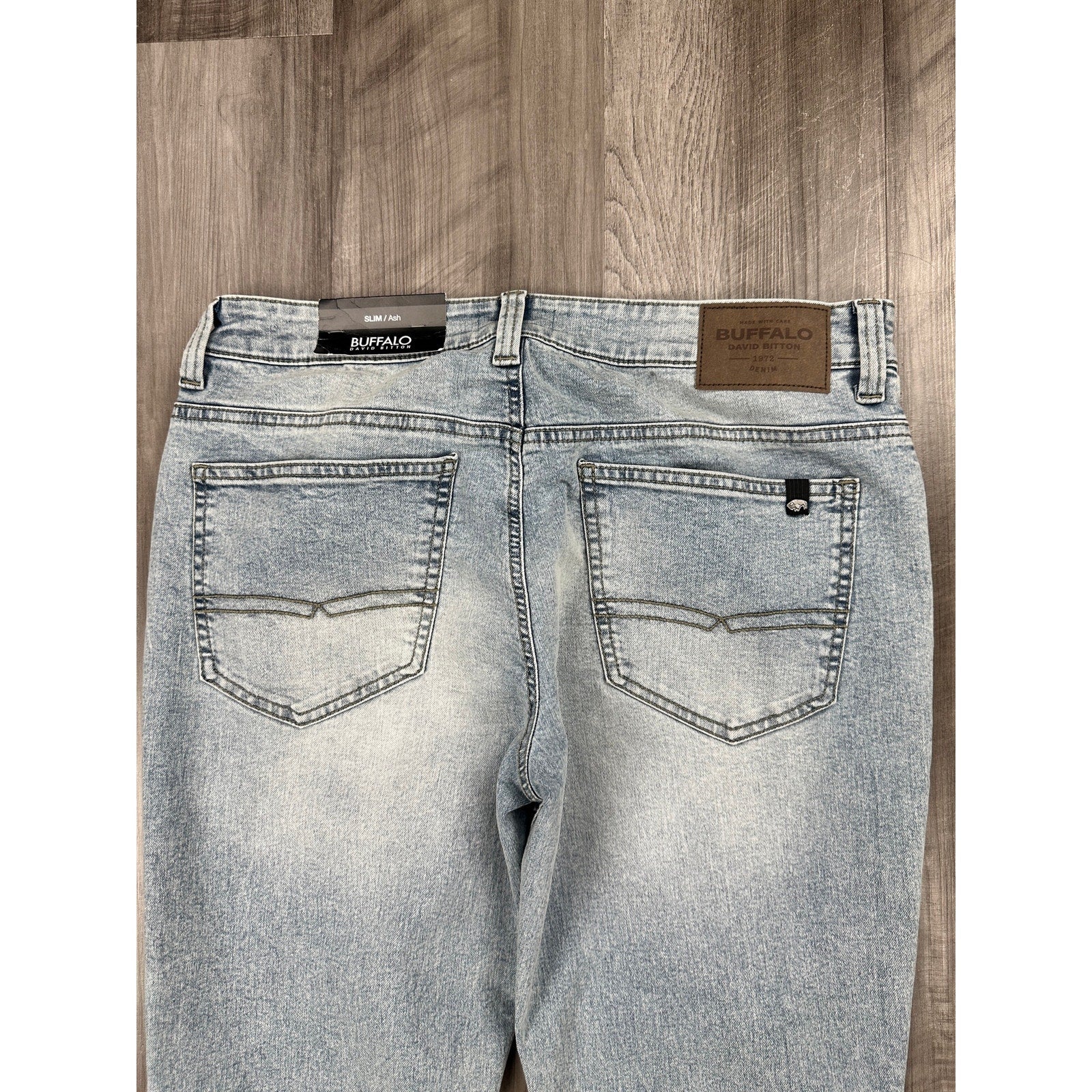 Buffalo David Bitton Ash Slim Fit Stretch Jean in Bleached and Blasted — Size 32x32